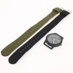 Montre enfant à aiguilles bracelet toile