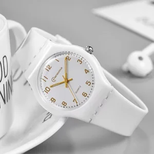 Montre enfant à aiguilles à quartz style bracelet