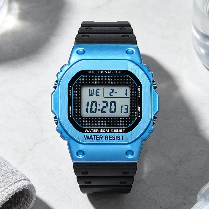 Montre de sport numérique carrée