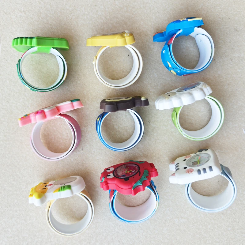 Montre enfant 3-5 ans à bracelet imprimé de motifs – Image 2