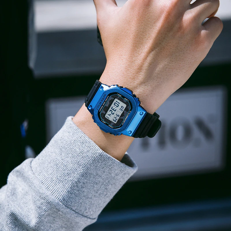 Montre de sport numérique carrée – Image 2