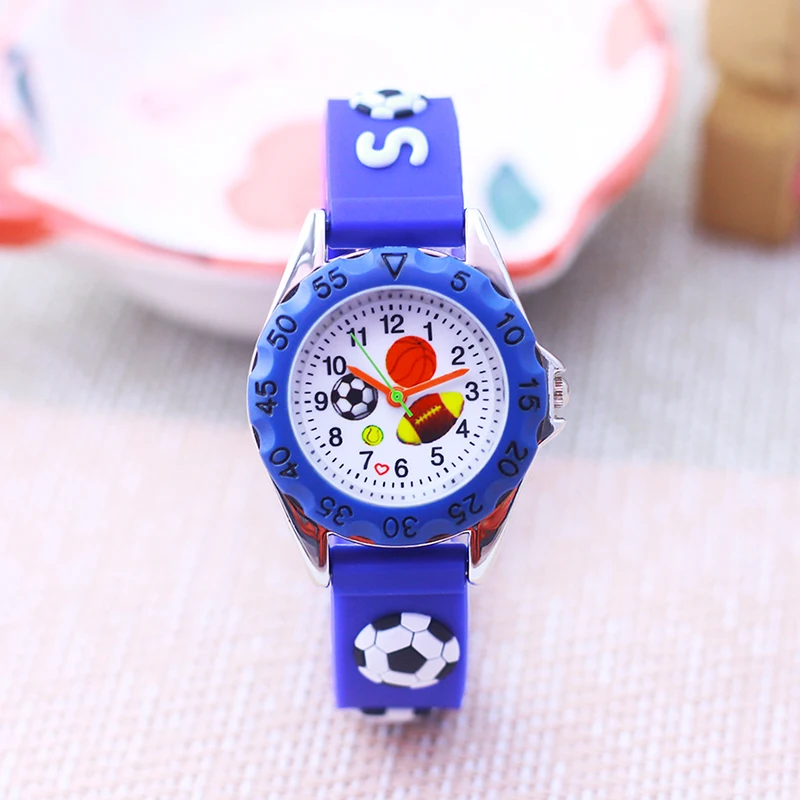 Sympathique montre enfant garçon